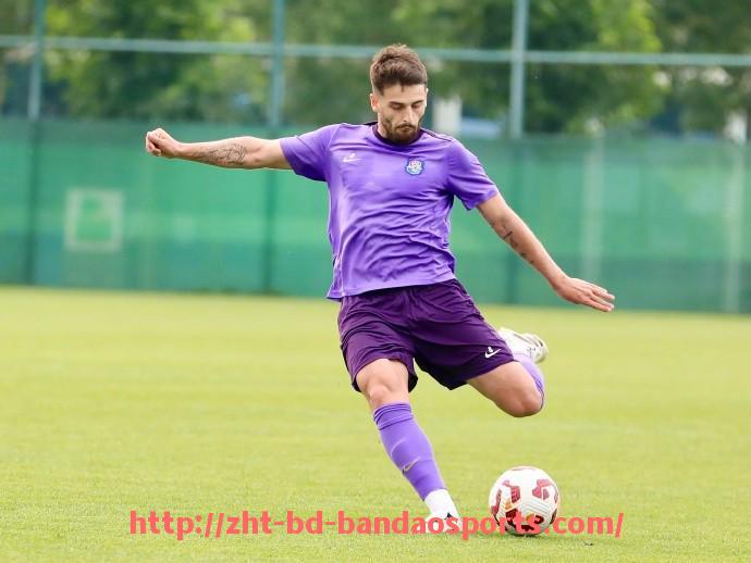 半岛体育-法甲经典战术回顾与体育竞技战术发展历程