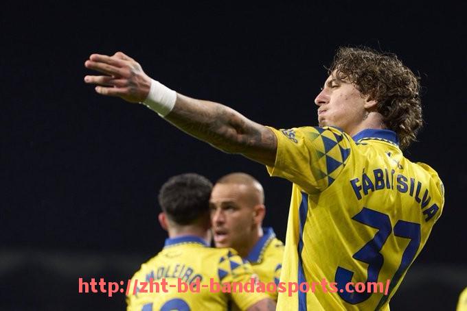 半岛体育-西甲联赛每轮赛程间隔时间及整体安排说明