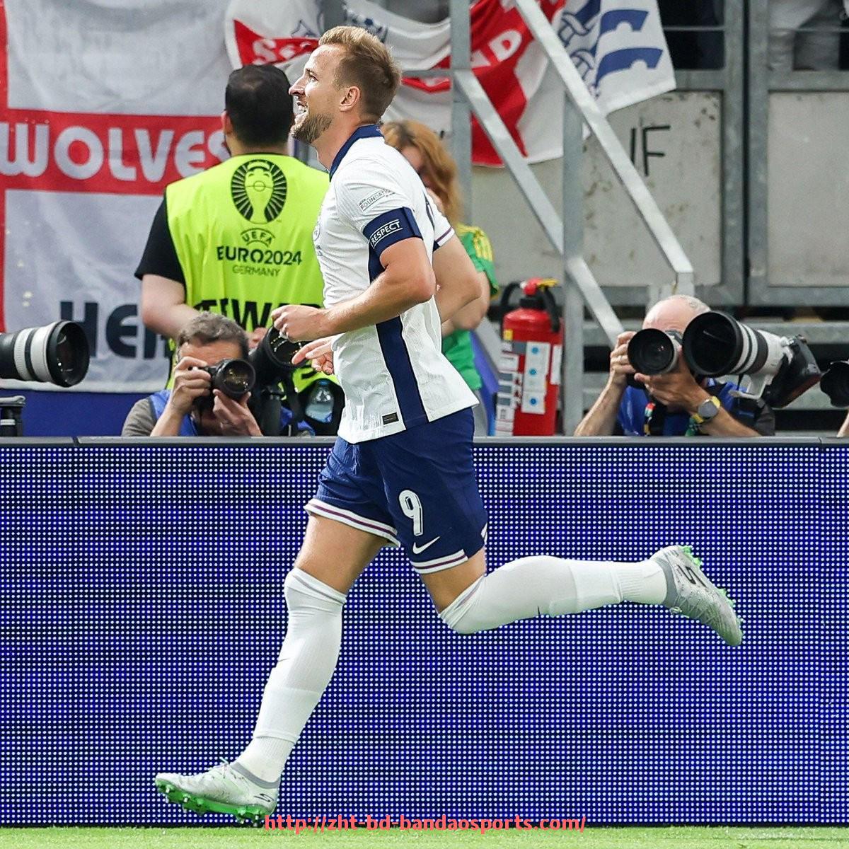 半岛体育-英超阿森纳队球员详细介绍及赛季表现分析 半岛体育-英超阿森纳队球员详细介绍及赛季表现分析