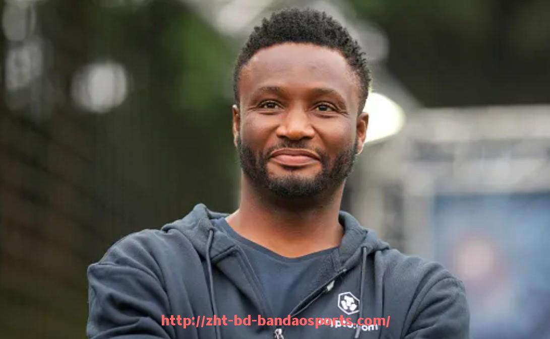 半岛体育-如何用英语介绍一位“CBA的足球明星”？